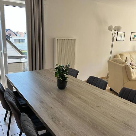 Ruim Zonnig Appartement Op 50M Van Strand Οστένδη Εξωτερικό φωτογραφία